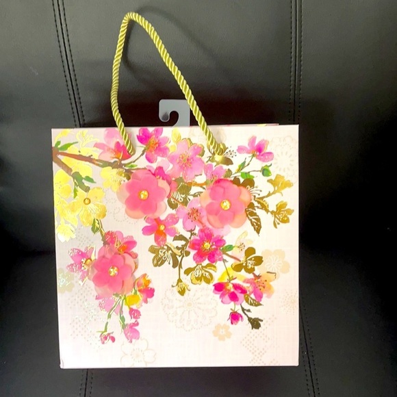 Gift bag​ - Picture 1 of 4